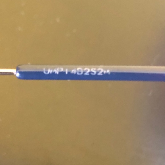 Gucci Round Thin Gold Framed Sunglasses With Case, Dust Bag, Cloth & Care Card - Picture 4 of 13